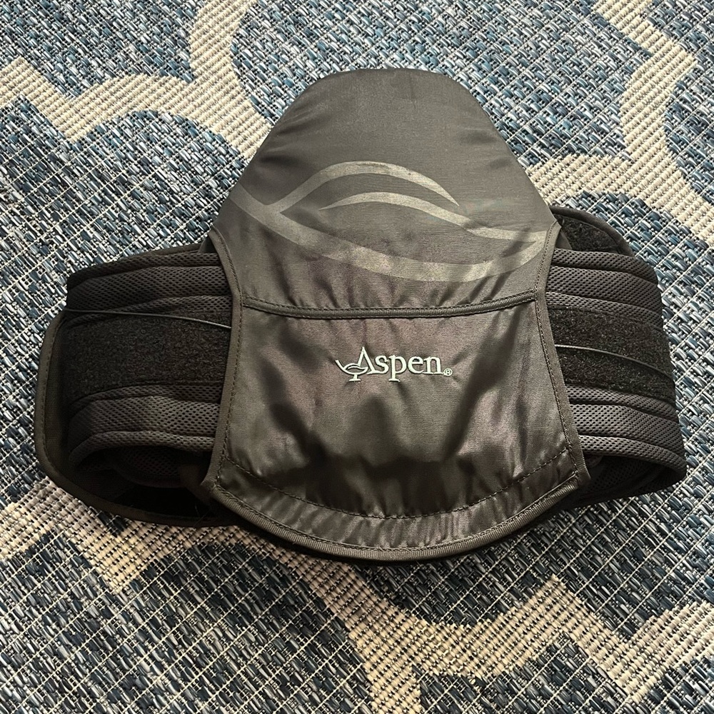 Aspen Horizon LSO back brace, EUC - no hip pads